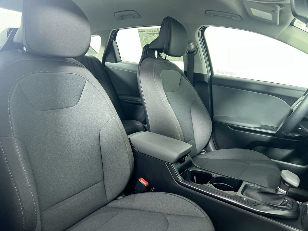 New 2026 Aurora Black Pearl Kia LX image 26