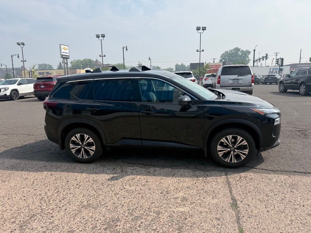2021 Nissan Rogue SV - Photo 8