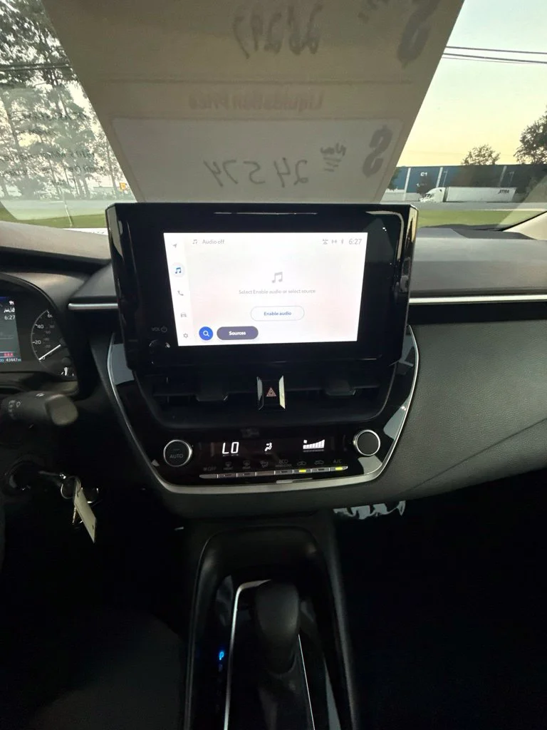 Used 2025 White Toyota LE image 20