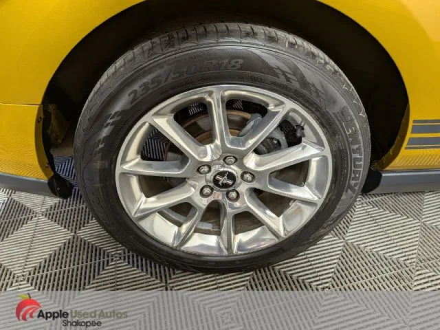 Used 2010 Gold Ford V6 image 36