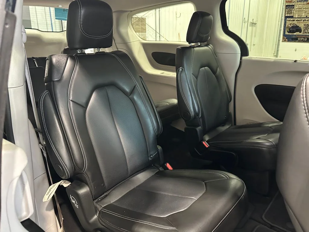 Used 2024 Blue Chrysler Touring L image 31