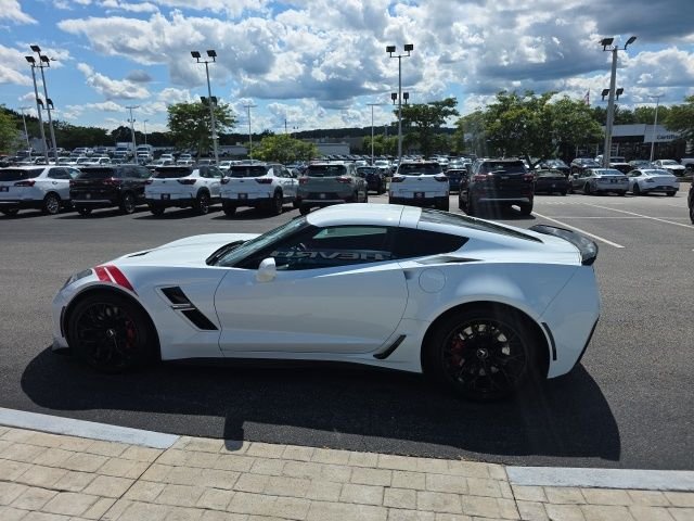 Used 2019 White Chevrolet Grand Sport image 5