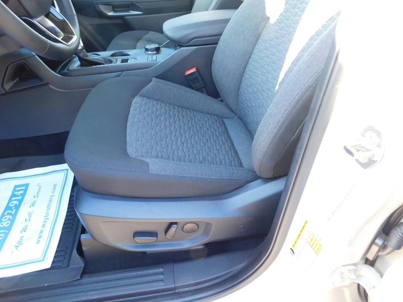 New 2025 Desert Sand Ford XLT image 29