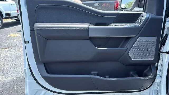 New 2026 Oxford White Ford Lariat® image 41