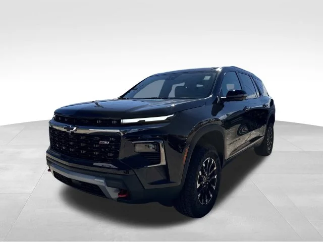 Used 2025 Black Chevrolet Z71 image 5