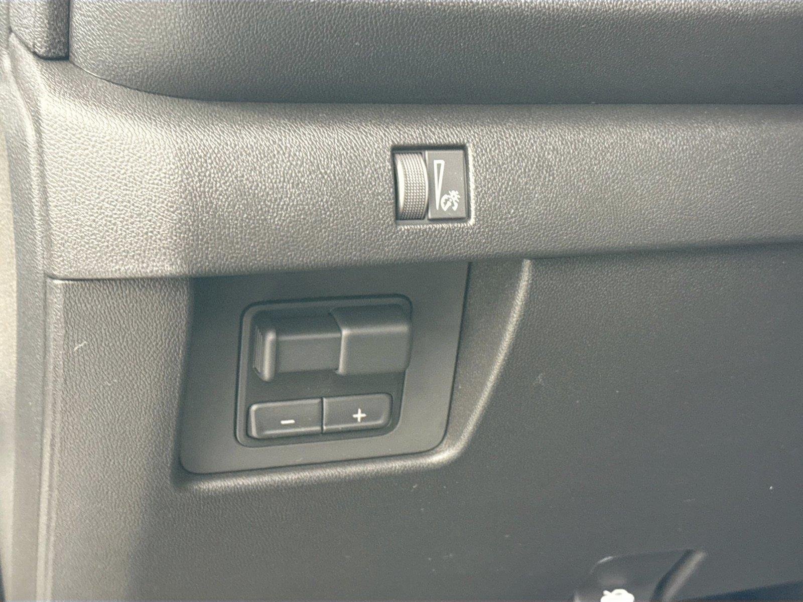 Used 2026 White Sands Chevrolet 4WD Trail Boss image 15