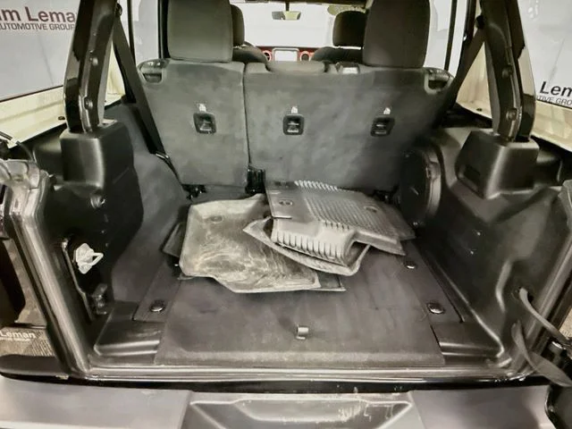 Used 2020 Black Clearcoat Jeep Unlimited Rubicon image 25