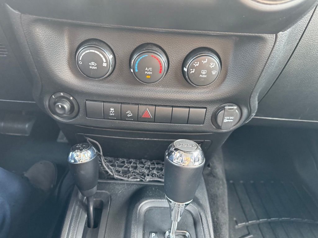 2012 Jeep Wrangler Sport - Photo 14