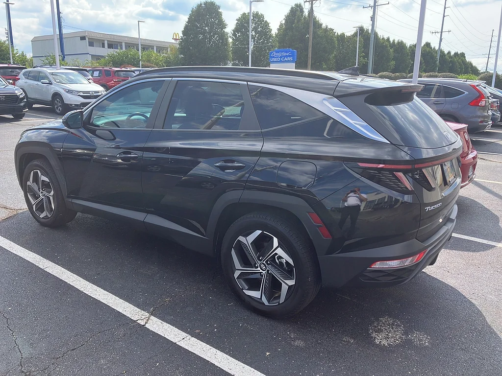 Used 2023 Phantom Black Pearl Hyundai SEL image 38