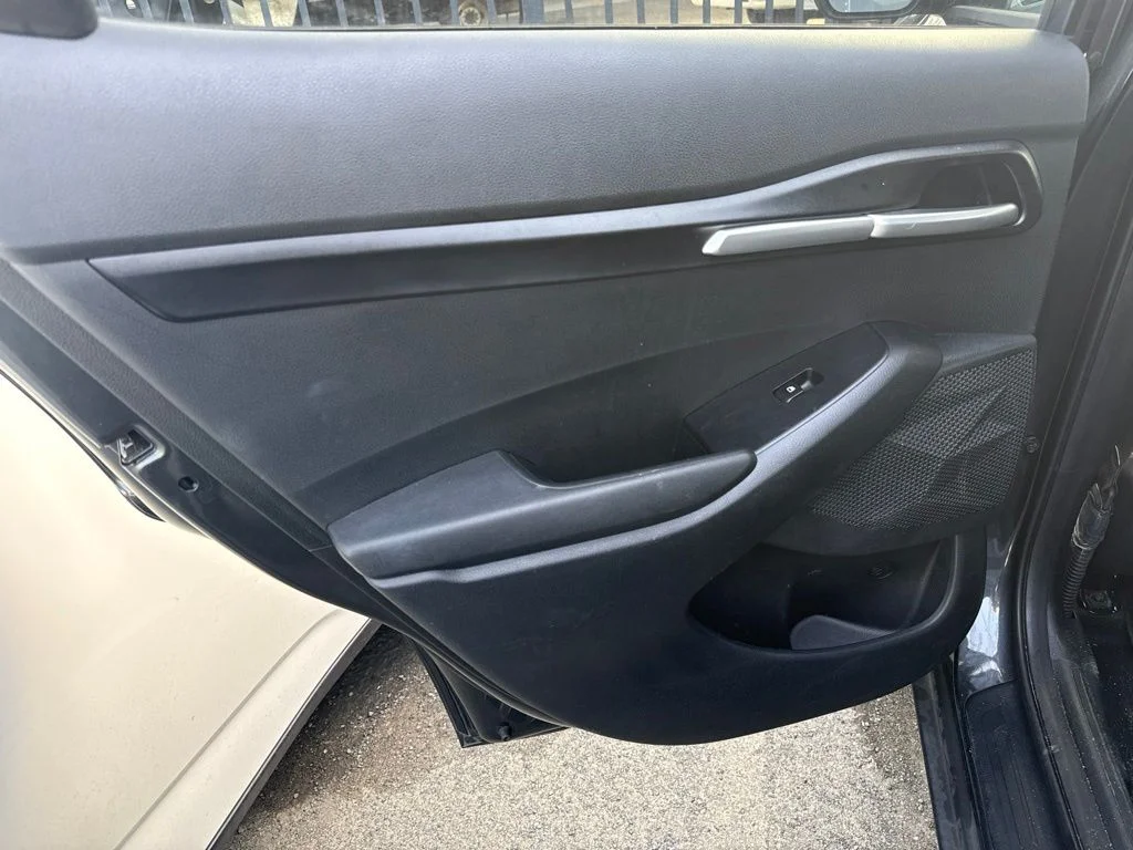 Used 2025 Black Kia LX image 8