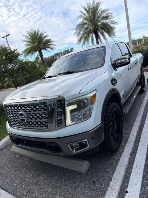 2017 Nissan Titan Platinum Reserve