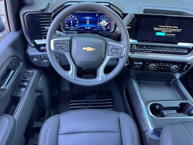 2025 Chevrolet Silverado 3500 HD LTZ - Photo 17