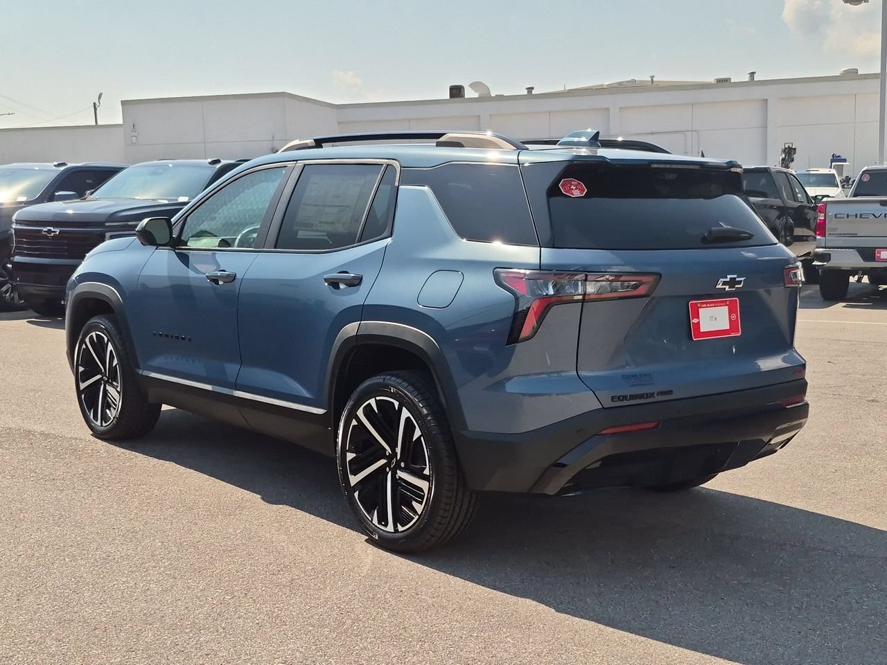 2027 Chevrolet Equinox RS - Photo 6