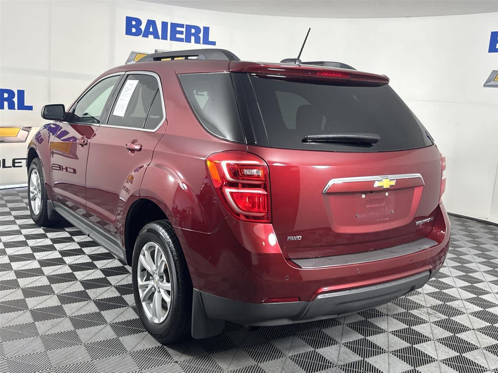 Used 2016 SIREN RED TINTCOAT Chevrolet LT image 3