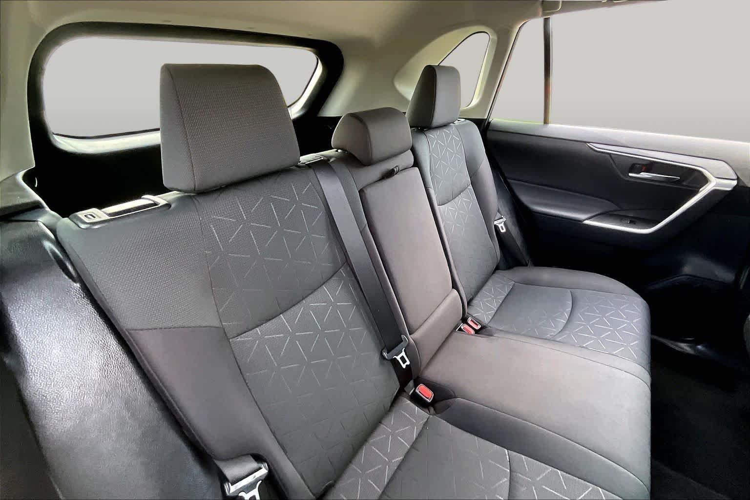 Used 2024 Silver Sky Metallic Toyota XLE image 20