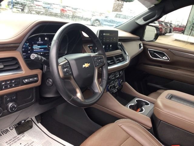 Used 2023 Summit White Chevrolet High Country image 8