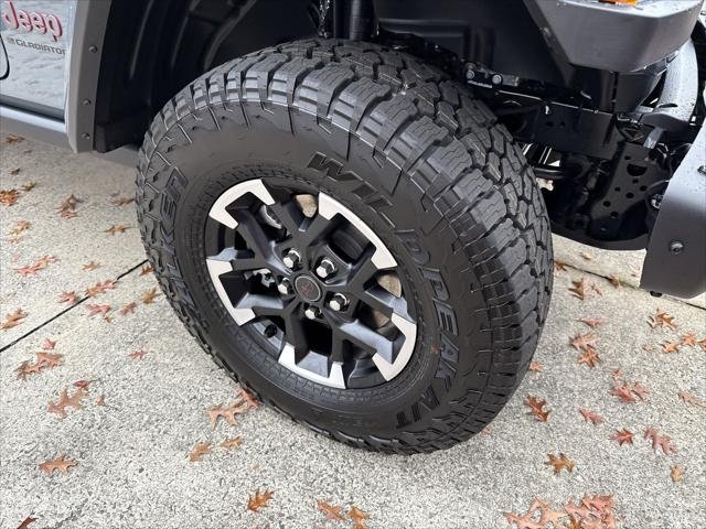 New 2026 Anvil Clear-Coat Exterior Paint Jeep Rubicon image 15