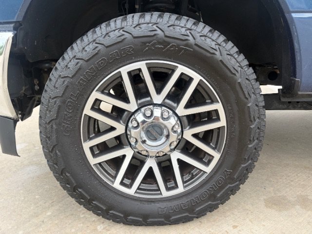 Used 2019 Blue Ford LARIAT image 10