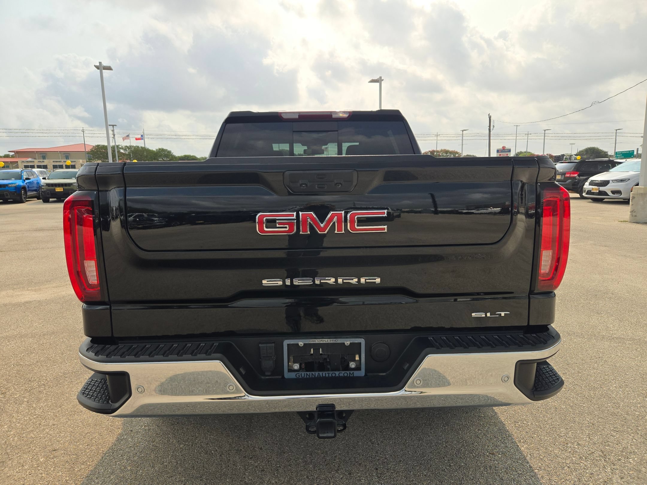Certified Used 2024 Onyx Black GMC SLT image 4