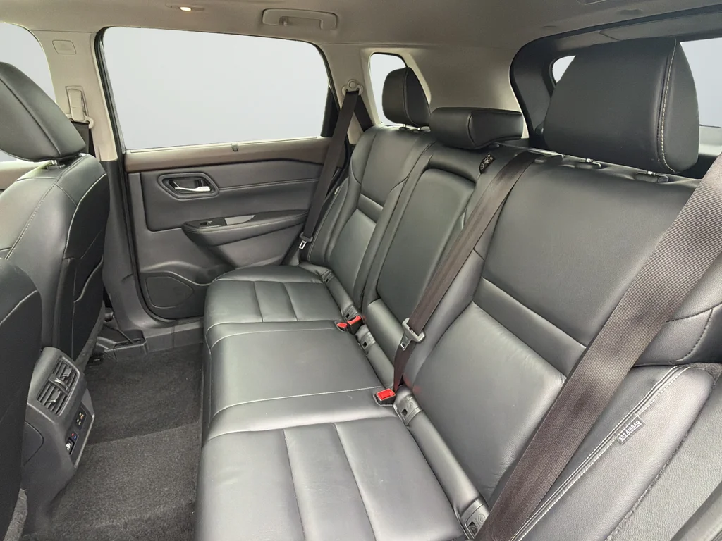 Used 2023 Gray Nissan SL image 32