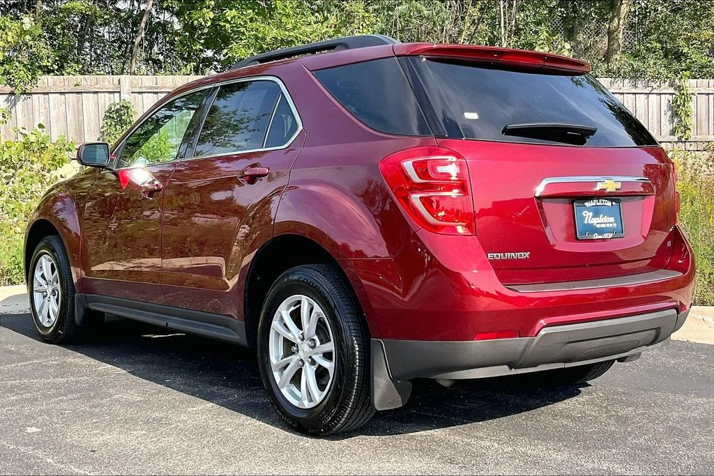 Used 2017 Red Chevrolet LT image 10