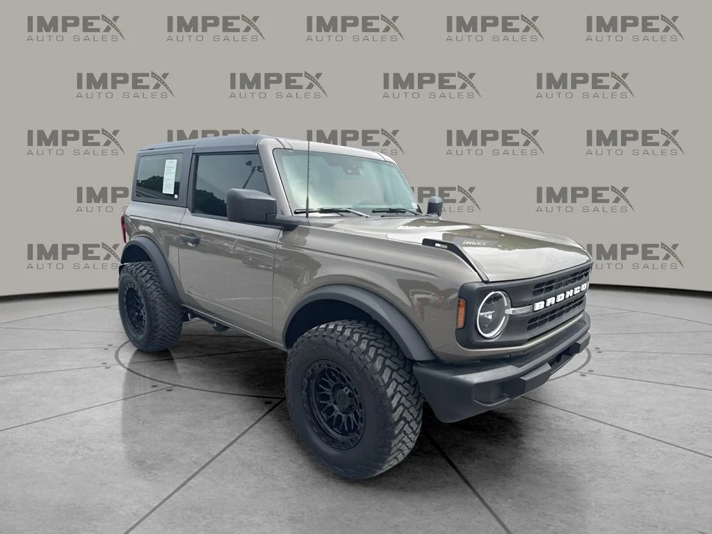 Used 2025 Gray Ford Base image 4
