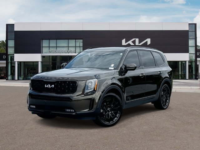Used 2022 Green Kia SX image 1