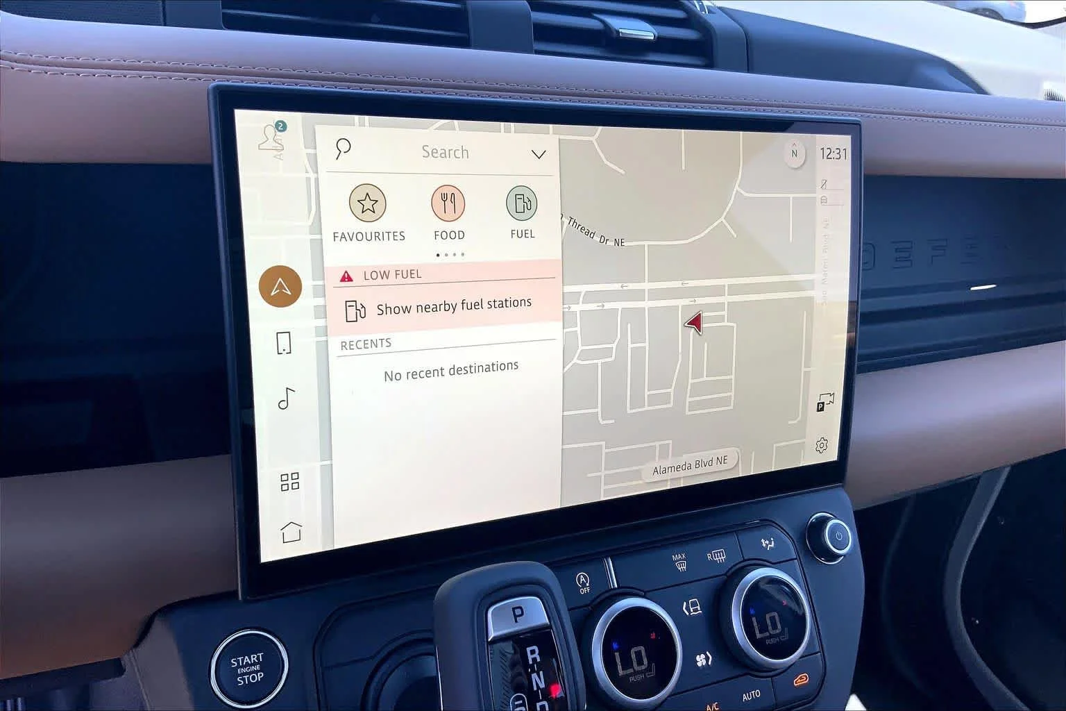 New 2026 Fuji White Land Rover X-Dynamic SE image 17
