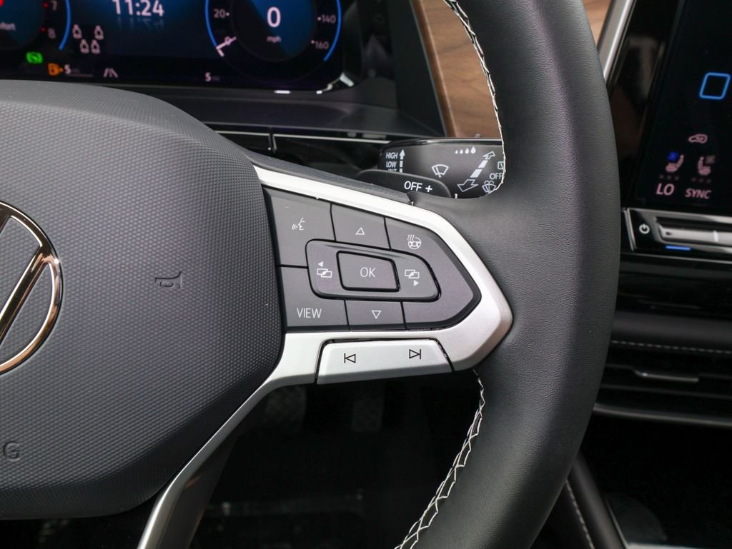New 2026 Black Volkswagen 2.0T SE w/Technology image 26
