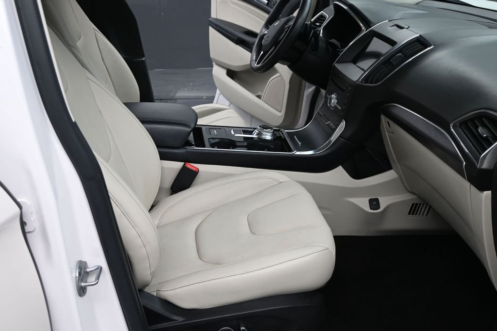 Used 2019 White Ford Titanium image 14