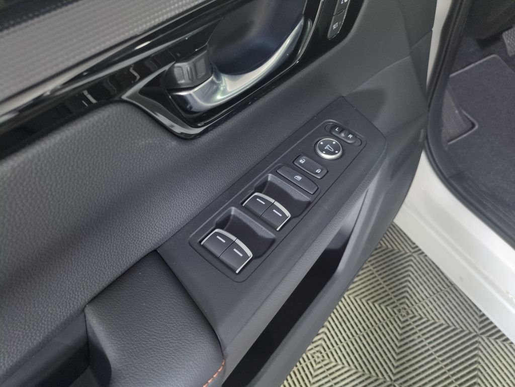 2026 Honda CR-V Sport Touring - Photo 11