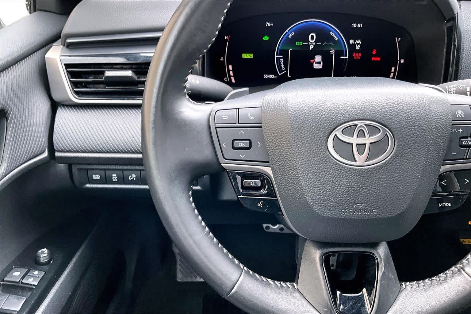 Used 2025 Ice Cap Toyota SE image 24