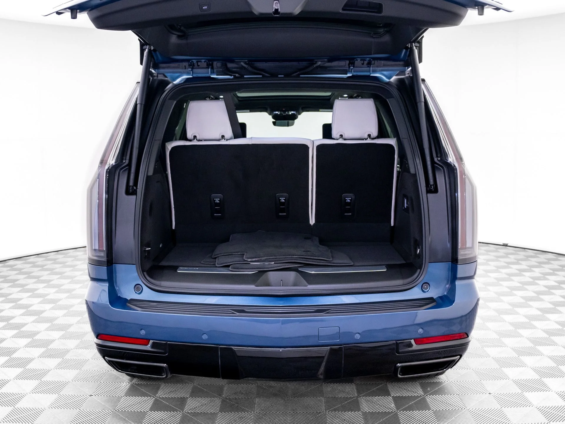 Used 2026 Blue Cadillac Platinum Sport image 36