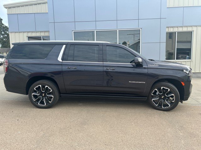 Used 2022 Chevrolet Suburban High Country with VIN 1GNSKGKL0NR303728 for sale in Kansas City