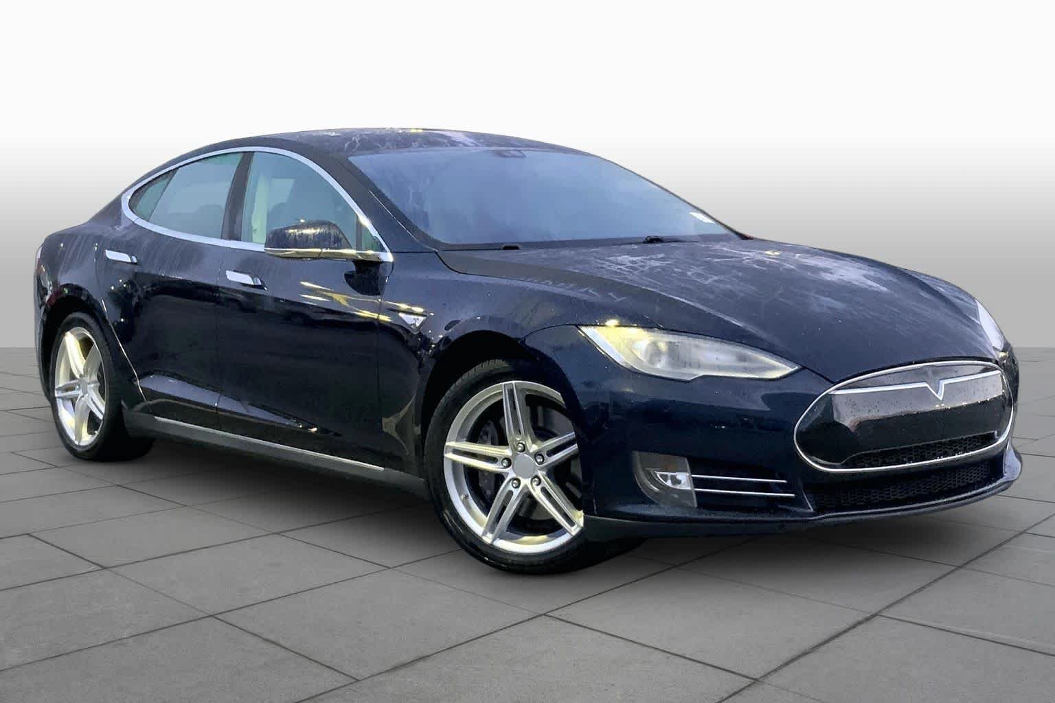 Used 2014 Black Tesla 85 kWh Battery image 2