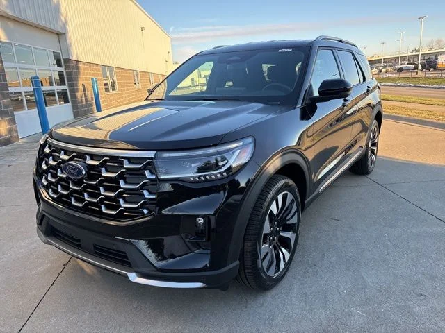 New 2026 Agate Black Metallic Ford Platinum™ image 36