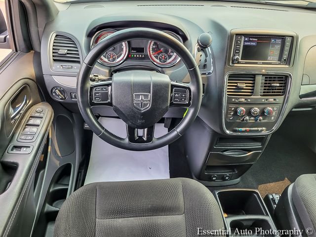 Used 2018 Silver Dodge SE Plus image 13
