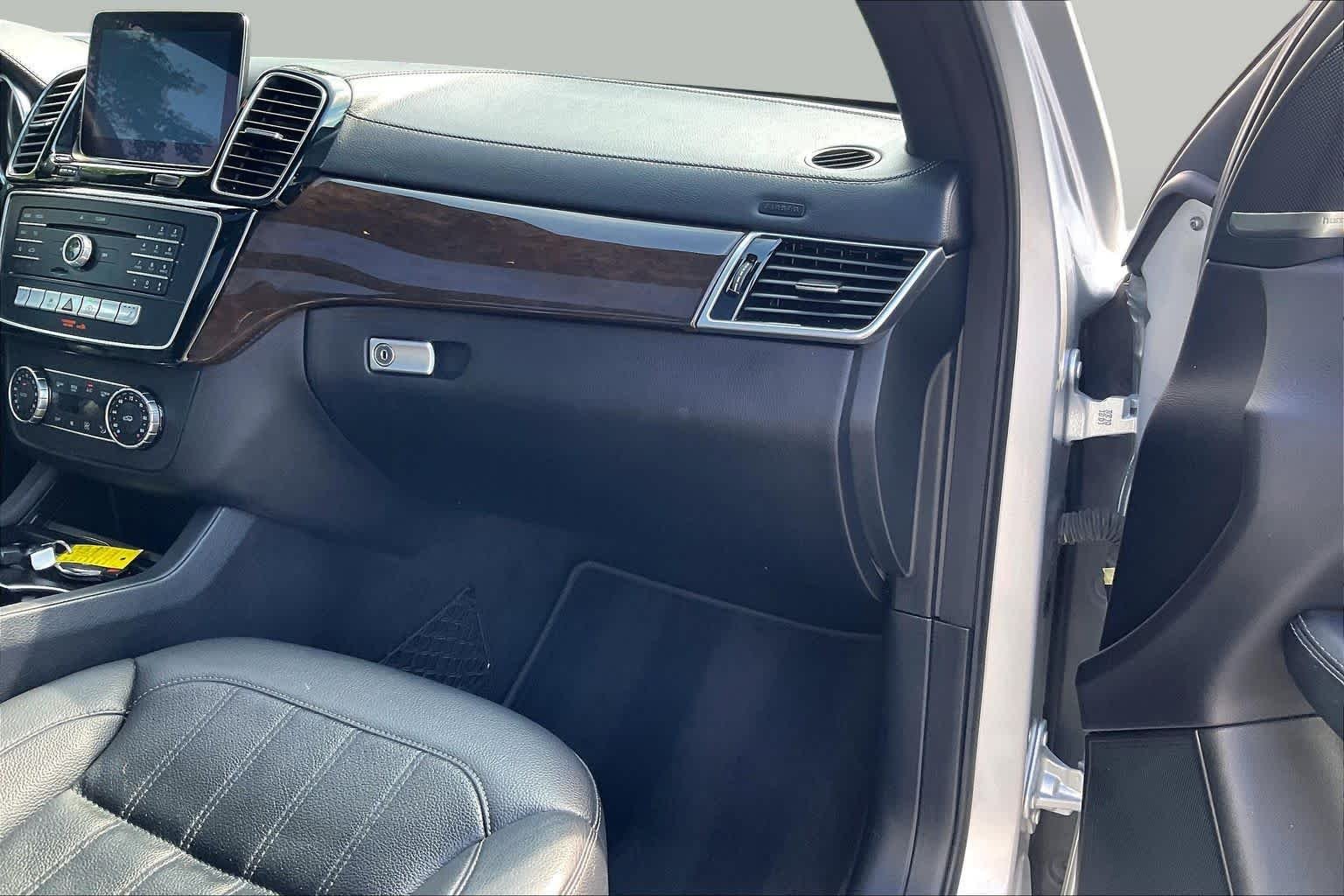 Used 2017 Iridium Silver Metallic Mercedes-Benz GLS 450 image 18
