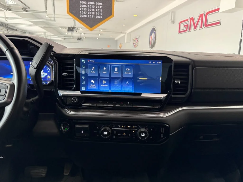 2024 Chevrolet Silverado 2500HD LTZ - Photo 17