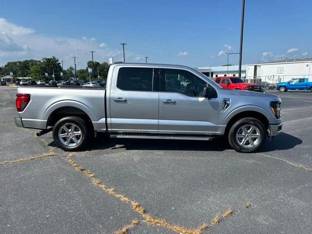 Used 2024 Silver Ford XLT image 5