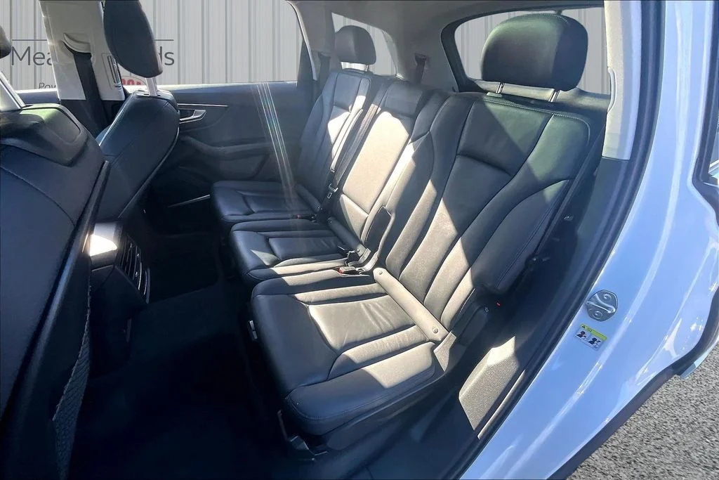 Used 2022  Audi 55 Premium Plus image 21