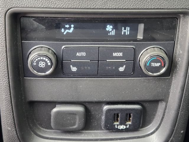 Used 2017 Black Buick Essence image 17