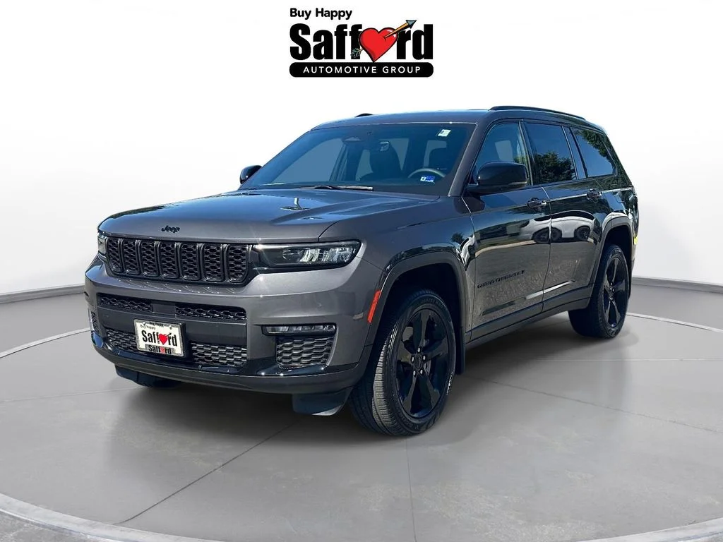 Used 2025 Gray Jeep Limited image 1
