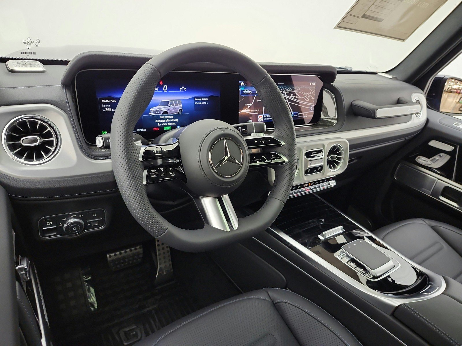 New 2027 Brilliant Blue Mercedes-Benz G 580e SUV image 9