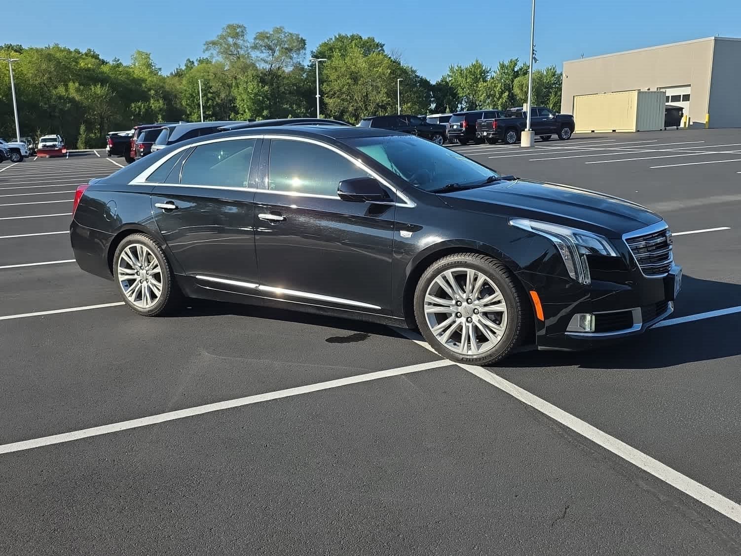 Used 2019 Cadillac XTS Luxury with VIN 2G61N5S35K9138526 for sale in Vadnais Heights, MN