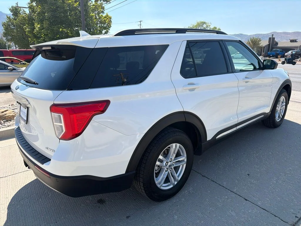 Used 2022 White Ford XLT image 3