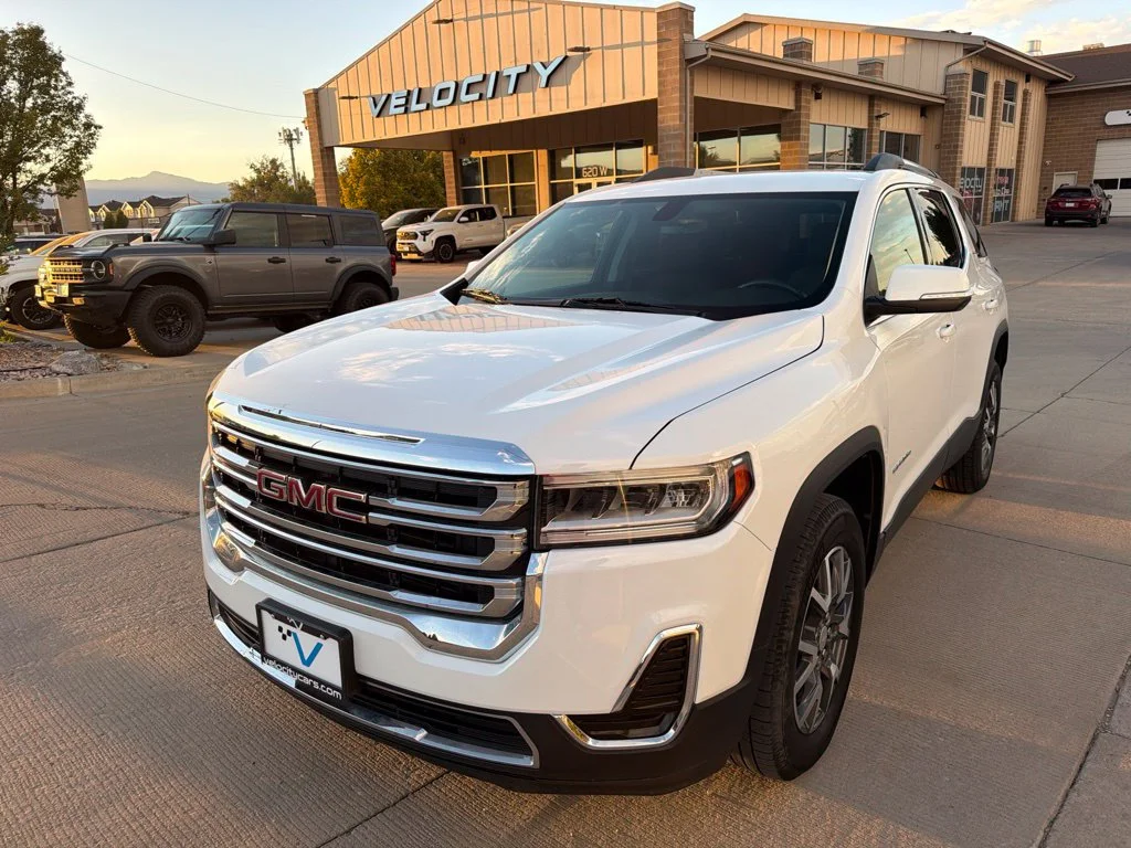 Used 2020 White GMC SLE image 6