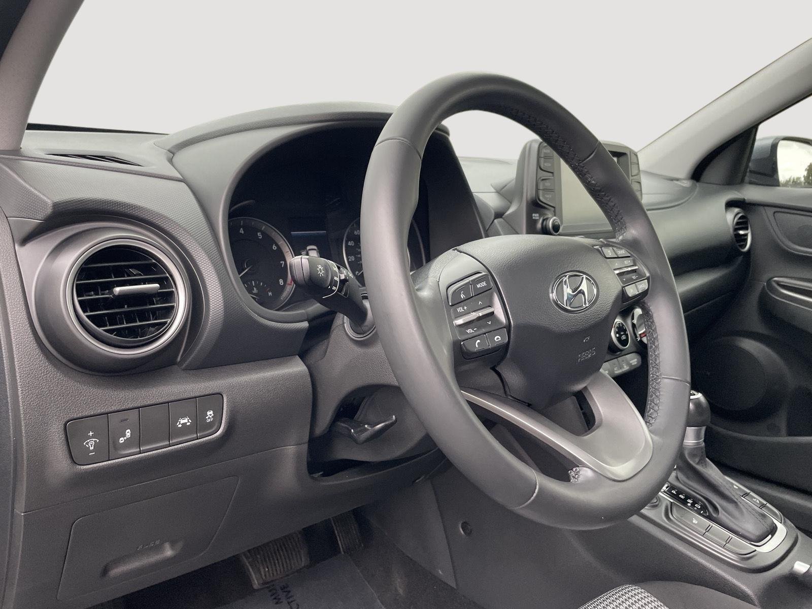 Used 2020 Sonic Silver Hyundai SEL Plus image 20