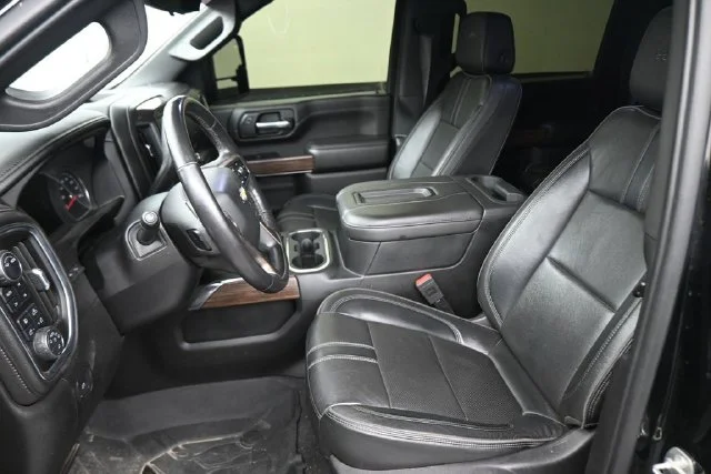 Used 2020 Black Chevrolet High Country image 22
