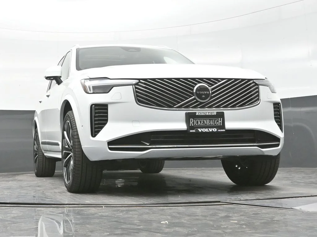 New 2026 Crystal White Volvo Plus image 30